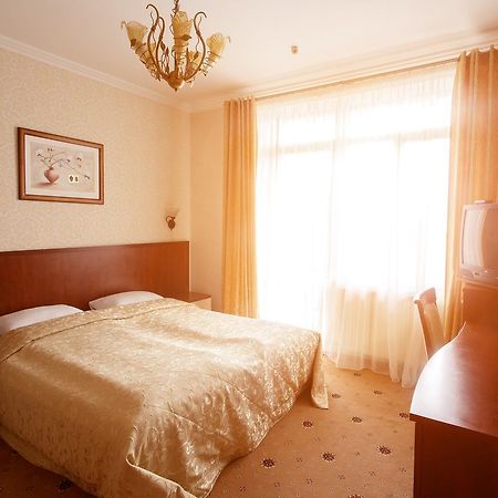 Pansionat Paradiz Hotel Polyána Kültér fotó