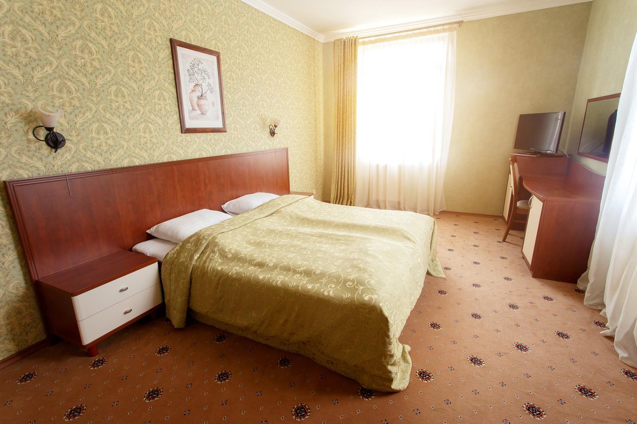 Pansionat Paradiz Hotel Polyána Kültér fotó