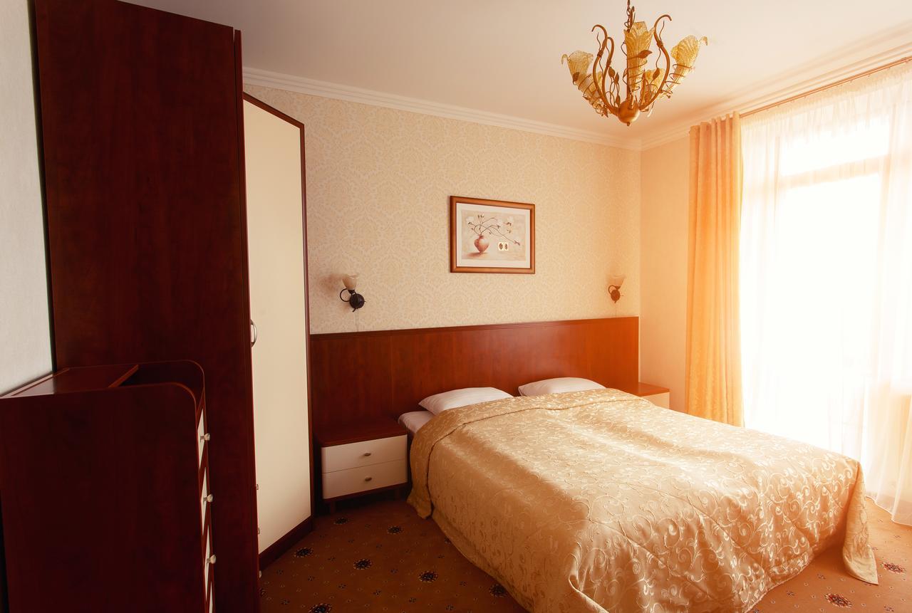 Pansionat Paradiz Hotel Polyána Kültér fotó