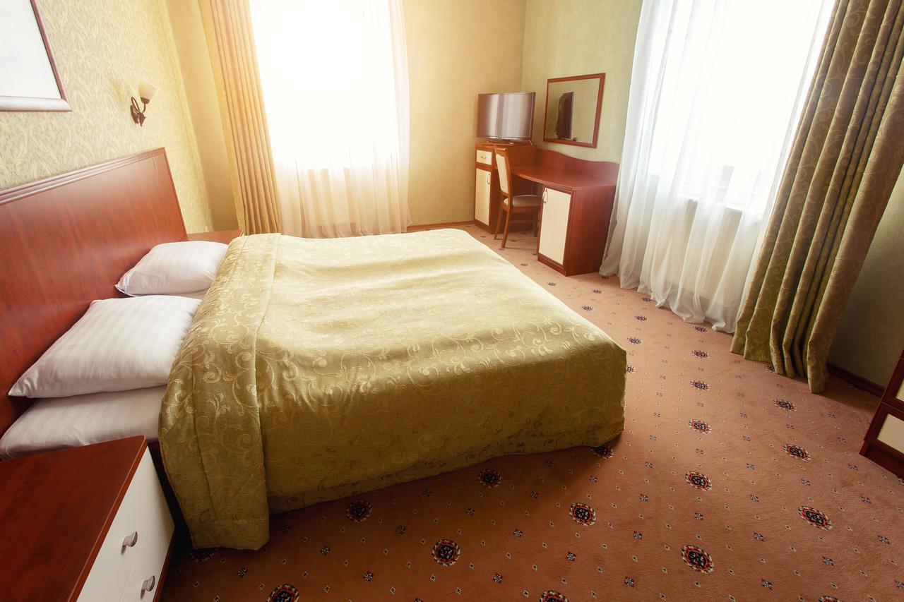 Pansionat Paradiz Hotel Polyána Kültér fotó